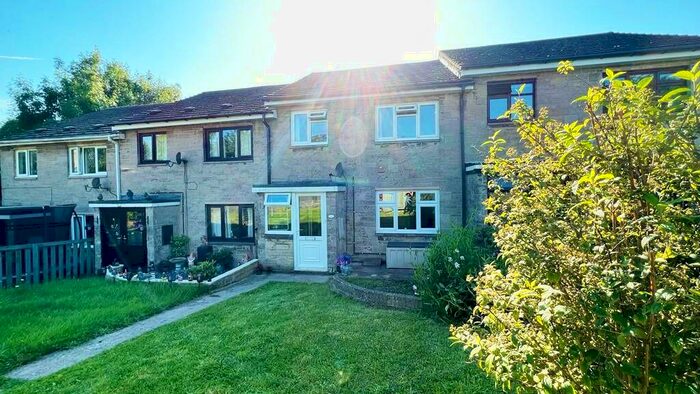 4 Bedroom House To Rent In Bradley Close, Birchover, Matlock, DE4