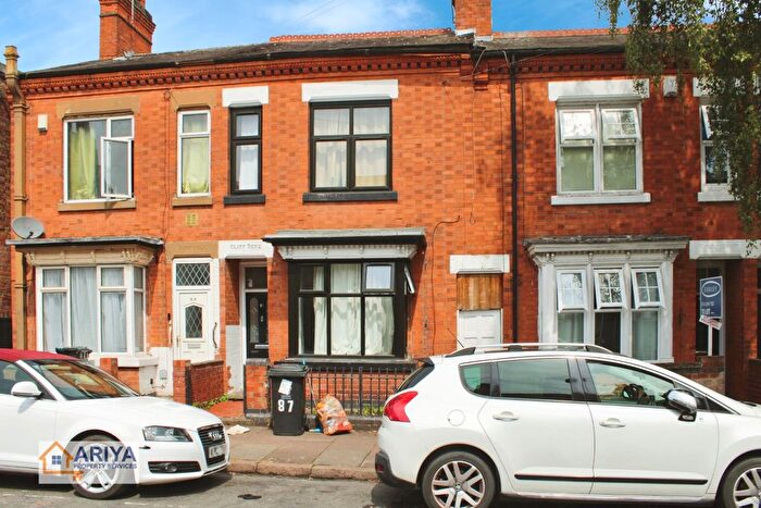3 Bedroom Terraced House For Sale In Barclay Street, West End, Leicester, LE3