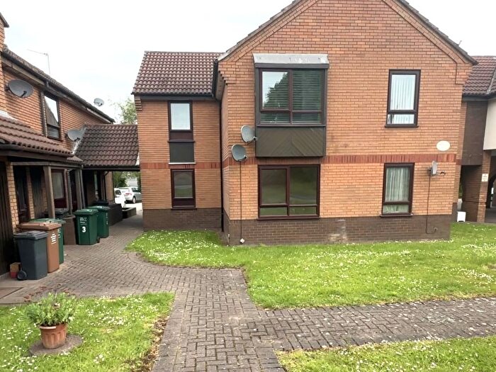 2 Bedroom Flat To Rent In Civic Way, Swadlincote, Swadlincote, DE11