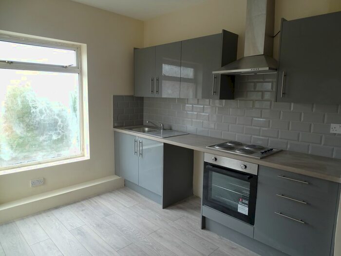 1 Bedroom Flat To Rent In Dudley Road, Tipton, DY4