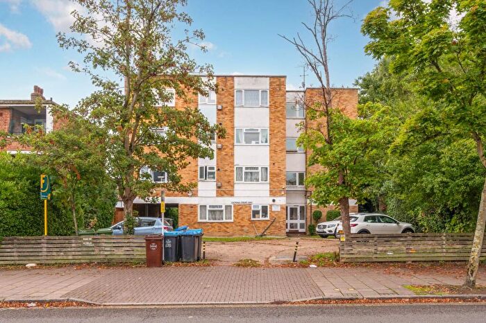2 Bedroom Flat For Sale In Harrow Road, Sudbury, Wembley, HA0