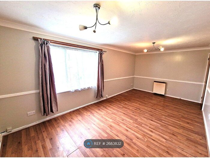 1 Bedroom Flat To Rent In The Ridings, Luton, LU3