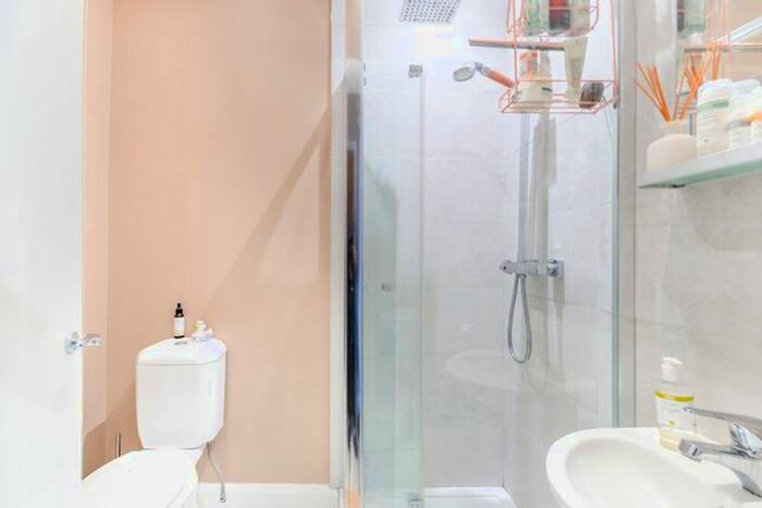 Studio To Rent In Nevern Road, Earls Court, London, SW5