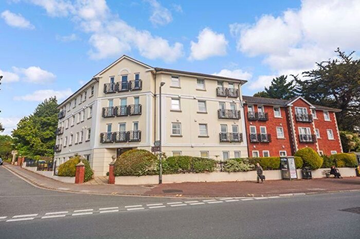 3 Bedroom Flat For Sale In Pegasus Court (Paignton), Paignton, TQ3