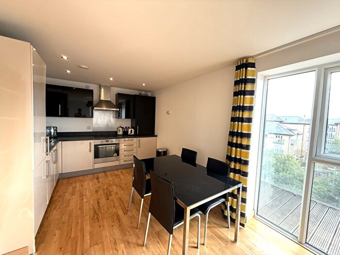 2 Bedroom Flat For Sale In Pym Court Cromwell Road, Cambridge, CB1