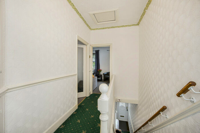 1 Bedroom Flat For Sale In Morieux Road, E10