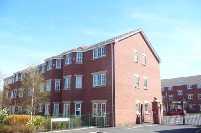 2 Bedroom Apartment For Sale In Dingle Close, Radcliffe, Manchester, M26
