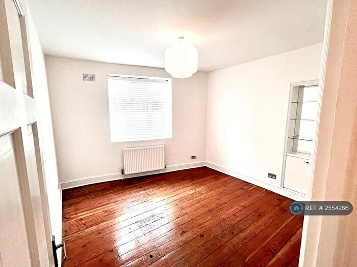 2 Bedroom Flat To Rent In Angel House, London, N1