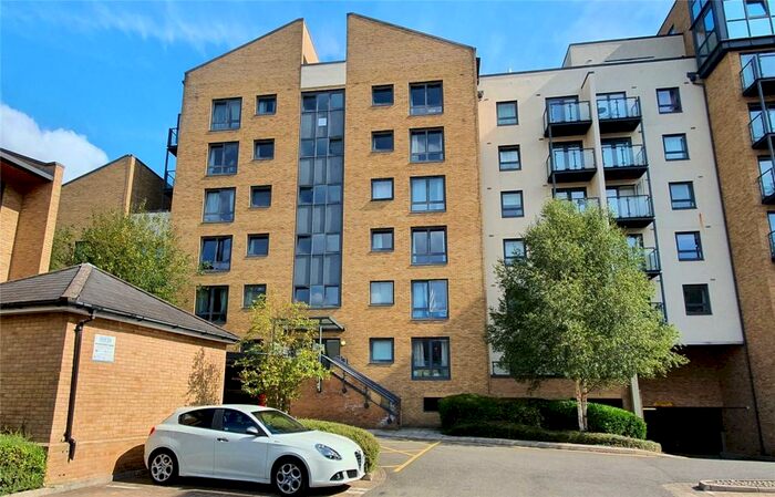 1 Bedroom Apartment To Rent In Victoria Way, Woking, Surrey, GU21