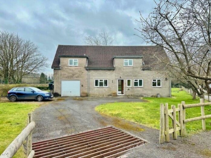 4 Bedroom Detached House To Rent In Writhlington, BA3
