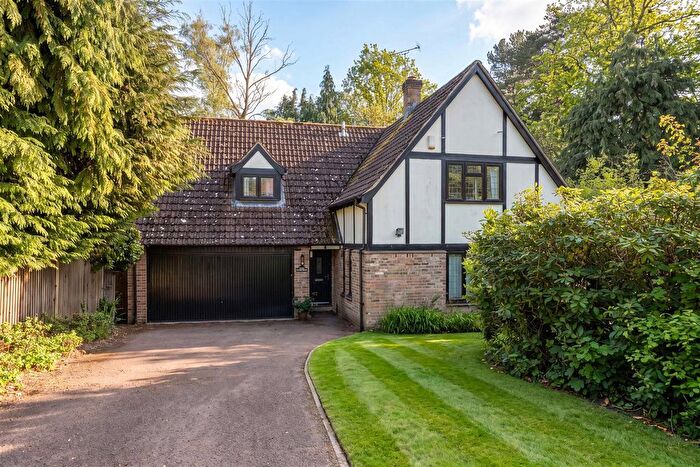 4 Bedroom Detached House For Sale In Oakdene, Ascot, SL5