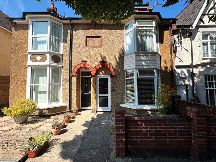 3 Bedroom Terraced House To Rent In Lower Queens Road, Ashford, TN24