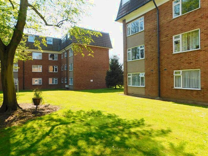 1 Bedroom Flat To Rent In Lambs Close, Cuffley, Potters Bar, EN6