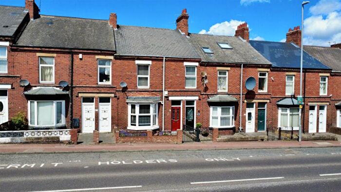 2 Bedroom Flat To Rent In Croxdale Terrace, Gateshead, NE10