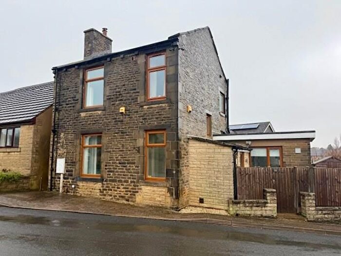 3 Bedroom Detached House For Sale In Green Lane, Idle, BD10