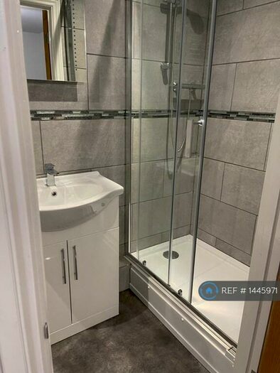 1 Bedroom Flat To Rent In London Road, Chalfont St Giles, HP8