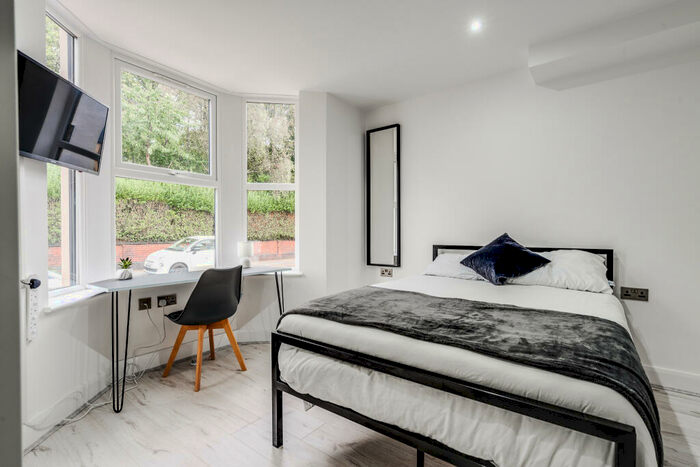 6 Bedroom House To Rent In Garmoyle Road, Liverpool, L15