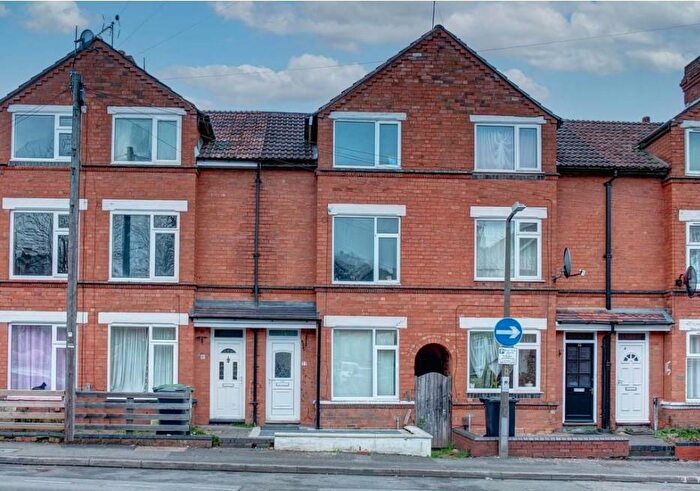 3 Bedroom House To Rent In Marsden Road, Redditch, B98