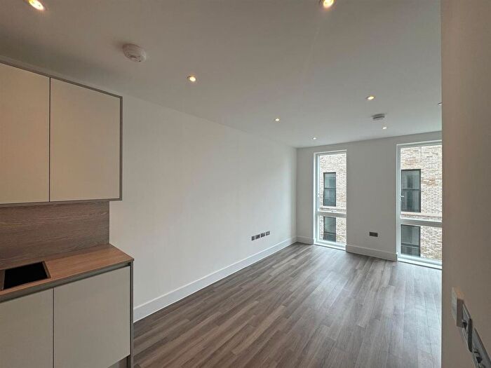 1 Bedroom Property To Rent In Sanday Drive, Colindale, London, NW9