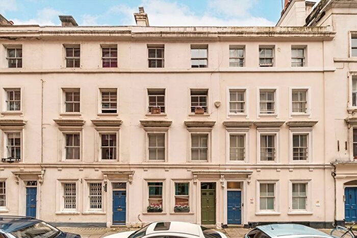 1 Bedroom Flat To Rent In Little Russell Street, London, WC1A