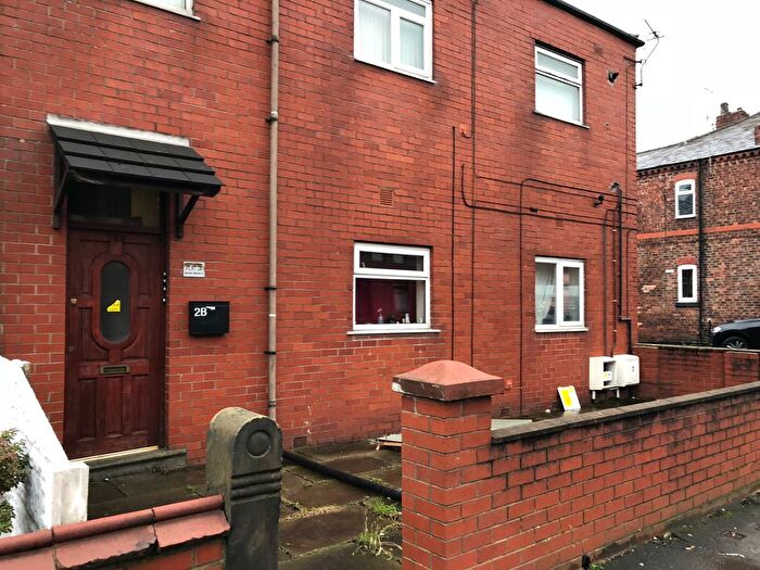 2 Bedroom Flat To Rent In Flat -Billinge Road, Pemberton, Wigan, WN5