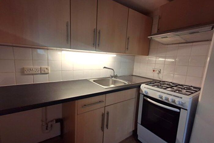 1 Bedroom Flat To Rent In Dover Street, Ryde, PO33