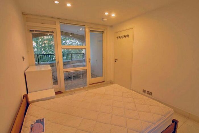 4 Bedroom Terraced House To Rent In Princes Court, London, SE16