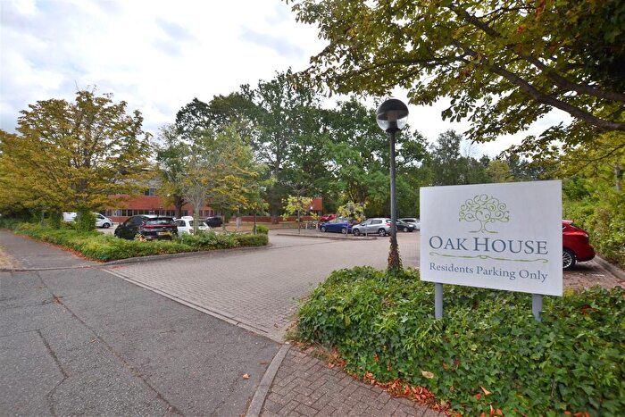 2 Bedroom Flat For Sale In Oak House, Harvest Crescent, Fleet, GU51