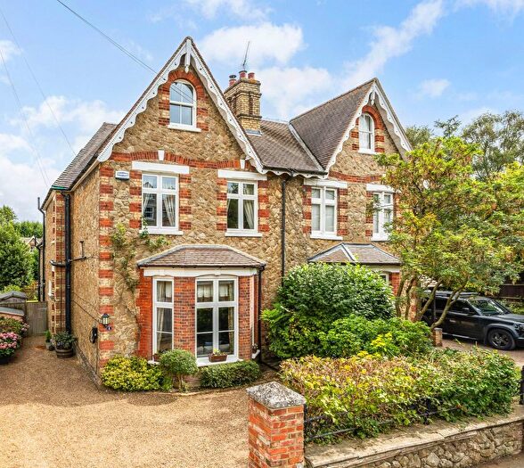4 Bedroom Semi-detached House For Sale In Holmesdale Road, Sevenoaks, TN13