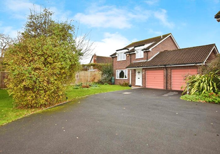 4 Bedroom Detached House For Sale In Spindleberry Grove, Nailsea, BS48