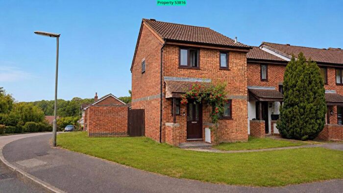 2 Bedroom End Of Terrace House For Sale In Banks Way, Guildford, GU4
