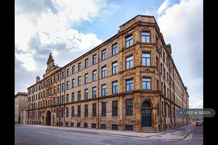 Studio To Rent In Conditioning House, Bradford, BD1