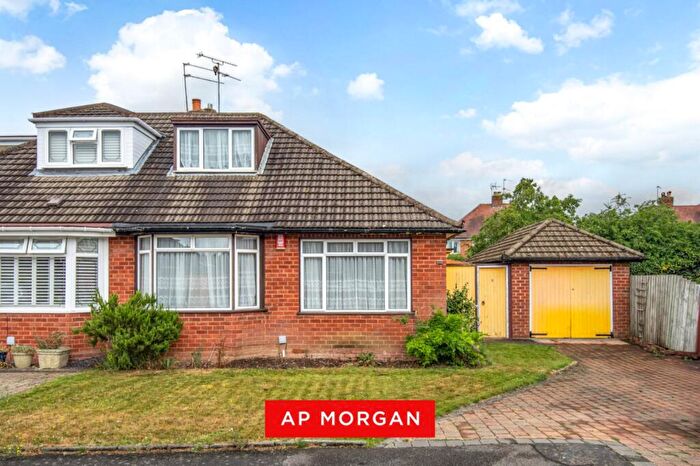 3 Bedroom Bungalow For Sale In Rose Avenue, Alvechurch, Birmingham, Worcestershire, B48