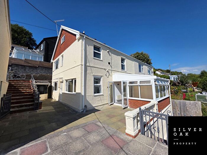 3 Bedroom Semi-Detached House To Rent In Underhill, Graig, Burry Port, Carmarthenshire, SA16