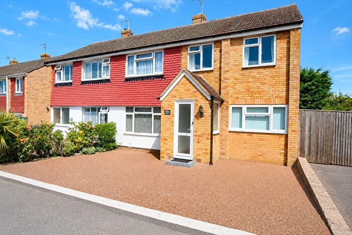 4 Bedroom Semi-Detached House For Sale In Wilberforce Road, Maidstone, ME17