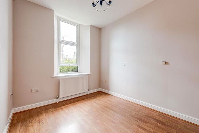 1 Bedroom Apartment For Sale In Ladybower House, Lodge Moor, Sheffield, S10