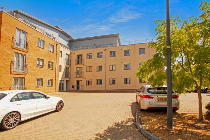 1 Bedroom Flat To Rent In Ramsden Court, Golden Jubilee Way, Wickford, SS12