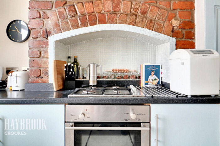 4 Bedroom Terraced House For Sale In Lydgate Lane, Crookes, S10