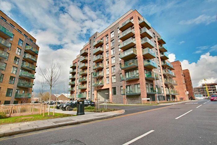 2 Bedroom Apartment To Rent In James Smith Court, Dartford, DA1