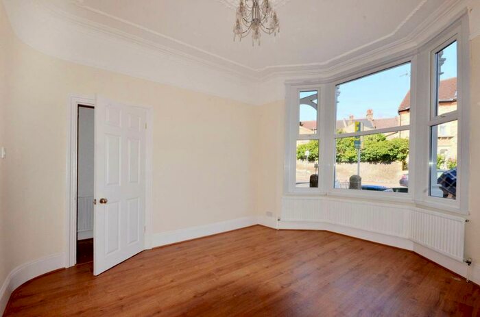 3 Bedroom House To Rent In Priolo Road, Charlton, London, SE7