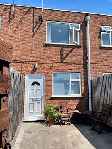 2 Bedroom Maisonette To Rent In Forge Corner, Leicester, LE8