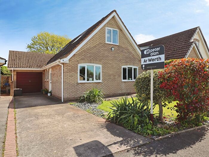 4 Bedroom Detached Bungalow For Sale In Stradling Close, Sully, Penarth, CF64