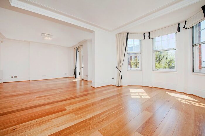 5 Bedroom Flat To Rent In Grove Court, Drayton Gardens, SW10