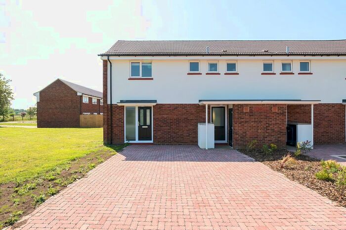 3 Bedroom Semi-Detached House For Sale In Spey Road, Abingdon, Oxfordshire, OX13