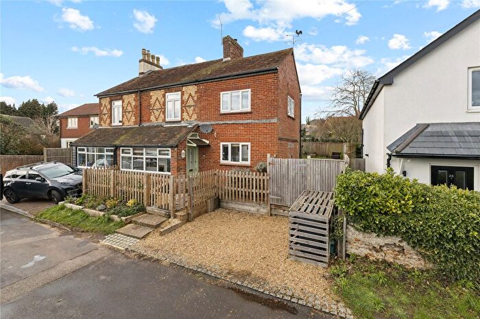 4 Bedroom Semi Detached House For Sale In Wings Road, Farnham, Surrey, GU9