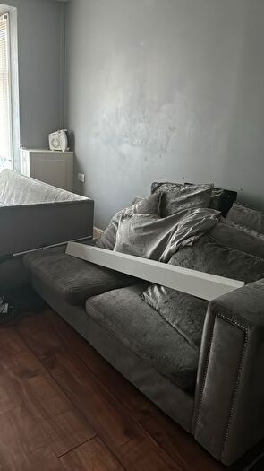 3 Bedroom Detached House To Rent In Grove Road, Luton, LU1