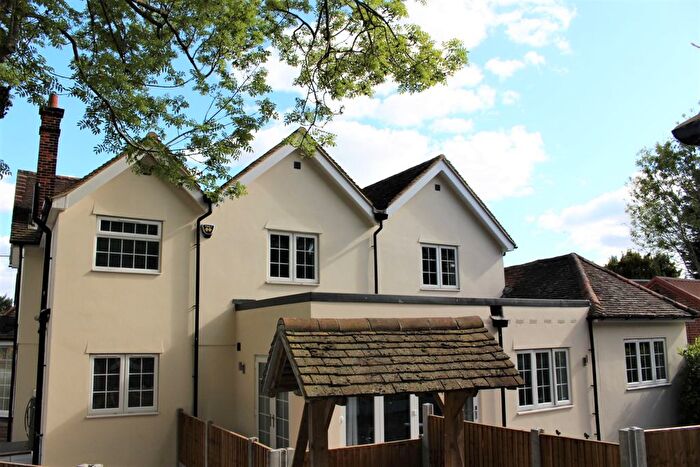 Studio To Rent In Main Road, Margaretting, CM4