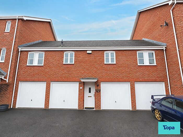 2 Bedroom Flat For Sale In Weavers Reach, Wellington, TA21