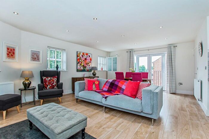 2 Bedroom Flat For Sale In Corporation Road, Wisbech, PE13