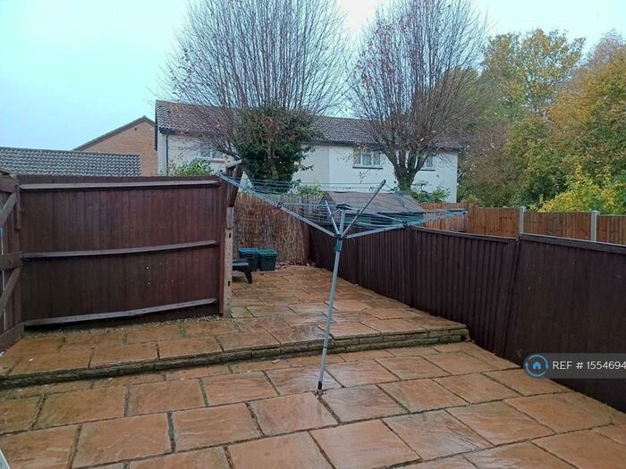 3 Bedroom Semi-Detached House To Rent In Mariette Way, Wallington, SM6